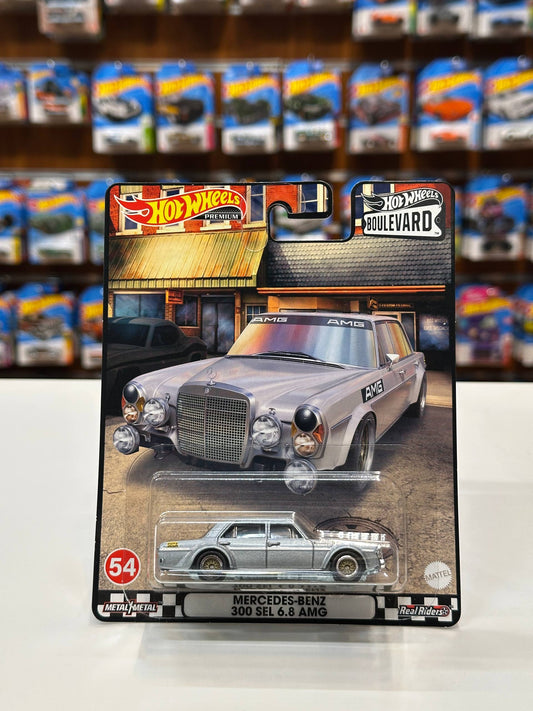 1/64 HotWheels Mercedes-Benz 300 SEL 6.8 AMG