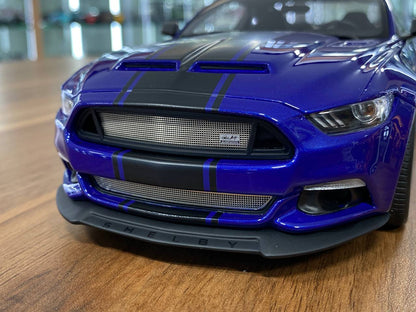 1/18 resin GT Spirit FORD Mustang Shelby GT350 widebody  2017  Blue / black stripes Limited 999