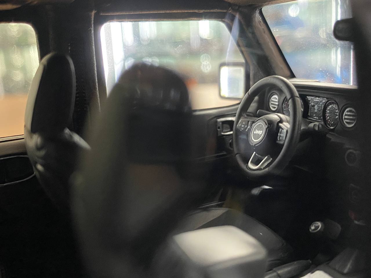 1/18 Resin GT Spirit JEEP Gladiator Honcho 2021 Black yellow Limited 500