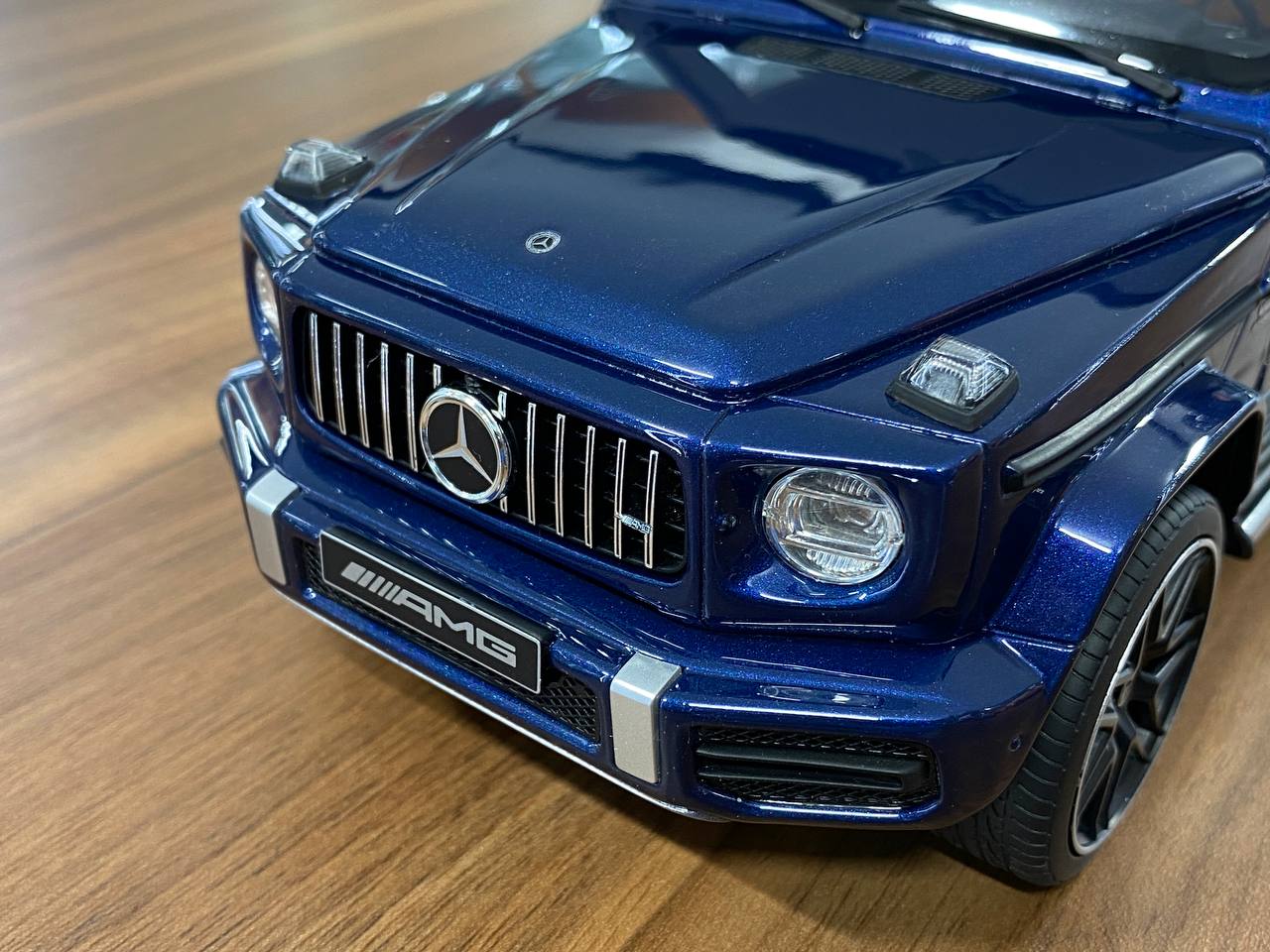 18 Resin model GT Spirit Mercedes Benz AMG  G 63 W464 2020 Blue Metallic Limited 999 pcs