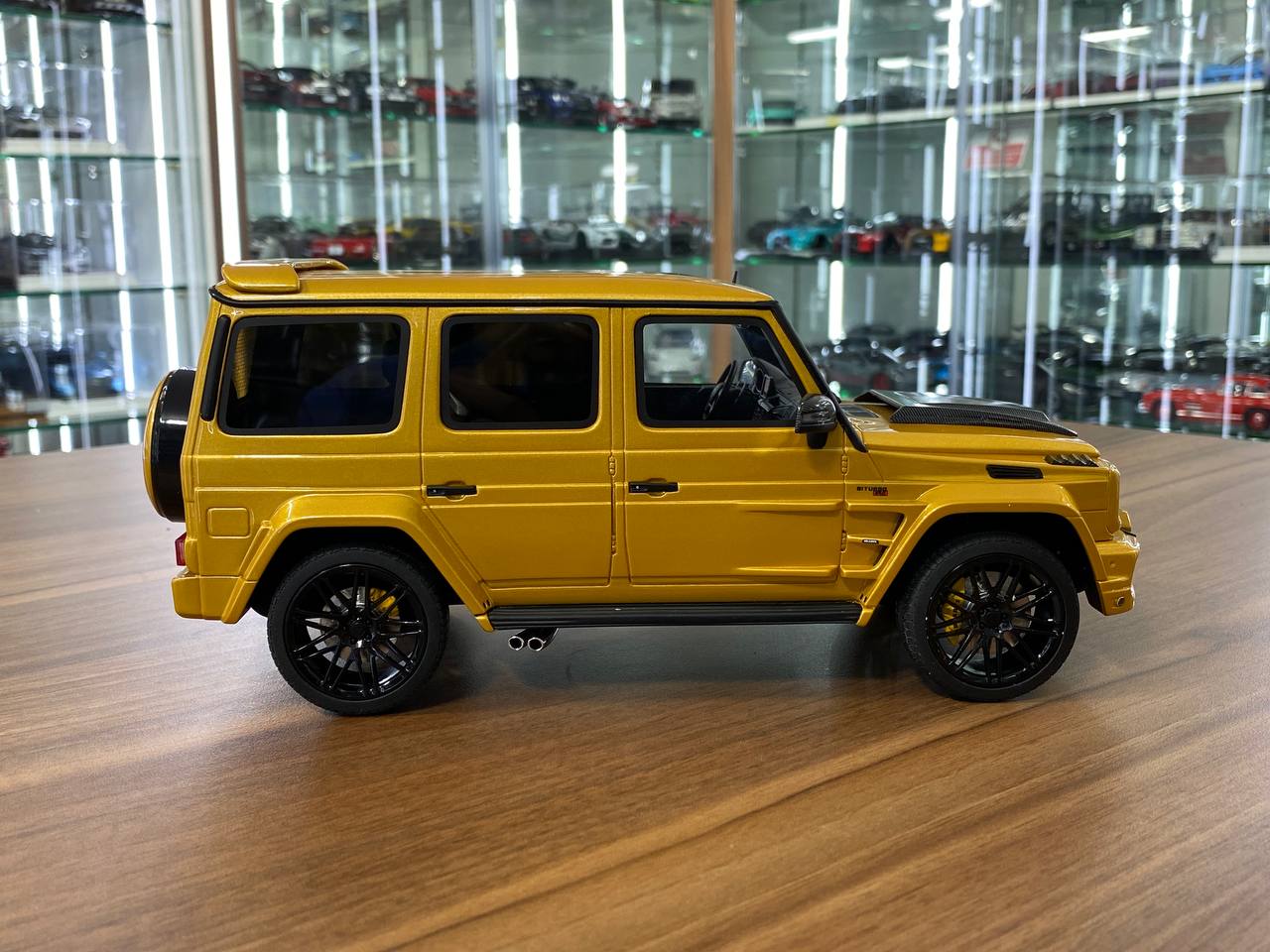 1/18 Resin model GT Spirit Mercedes Benz G63 BRABUS 850 Solar Beam Gold Limited 999 pcs
