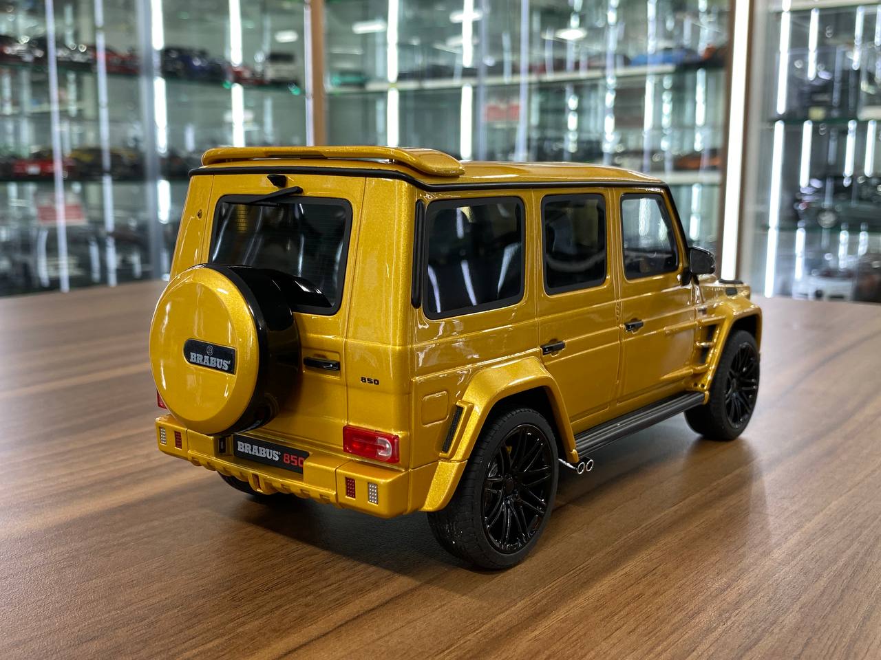 1/18 Resin model GT Spirit Mercedes Benz G63 BRABUS 850 Solar Beam Gold Limited 999 pcs