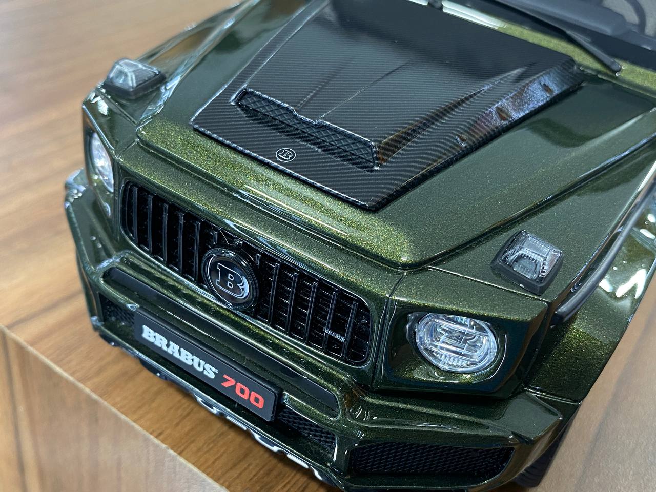 1/18 Resin model GT Spirit Mercedes Benz G 63 BRABUS 700 Widestar 2023 Olive Green Limited 999 pcs