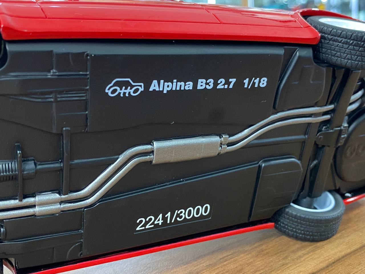 1/18 Resin Otto Mobile BMW Alpina B# 2.7 E30 Touring 1990 Brilliant Red Limited 3000 pcs