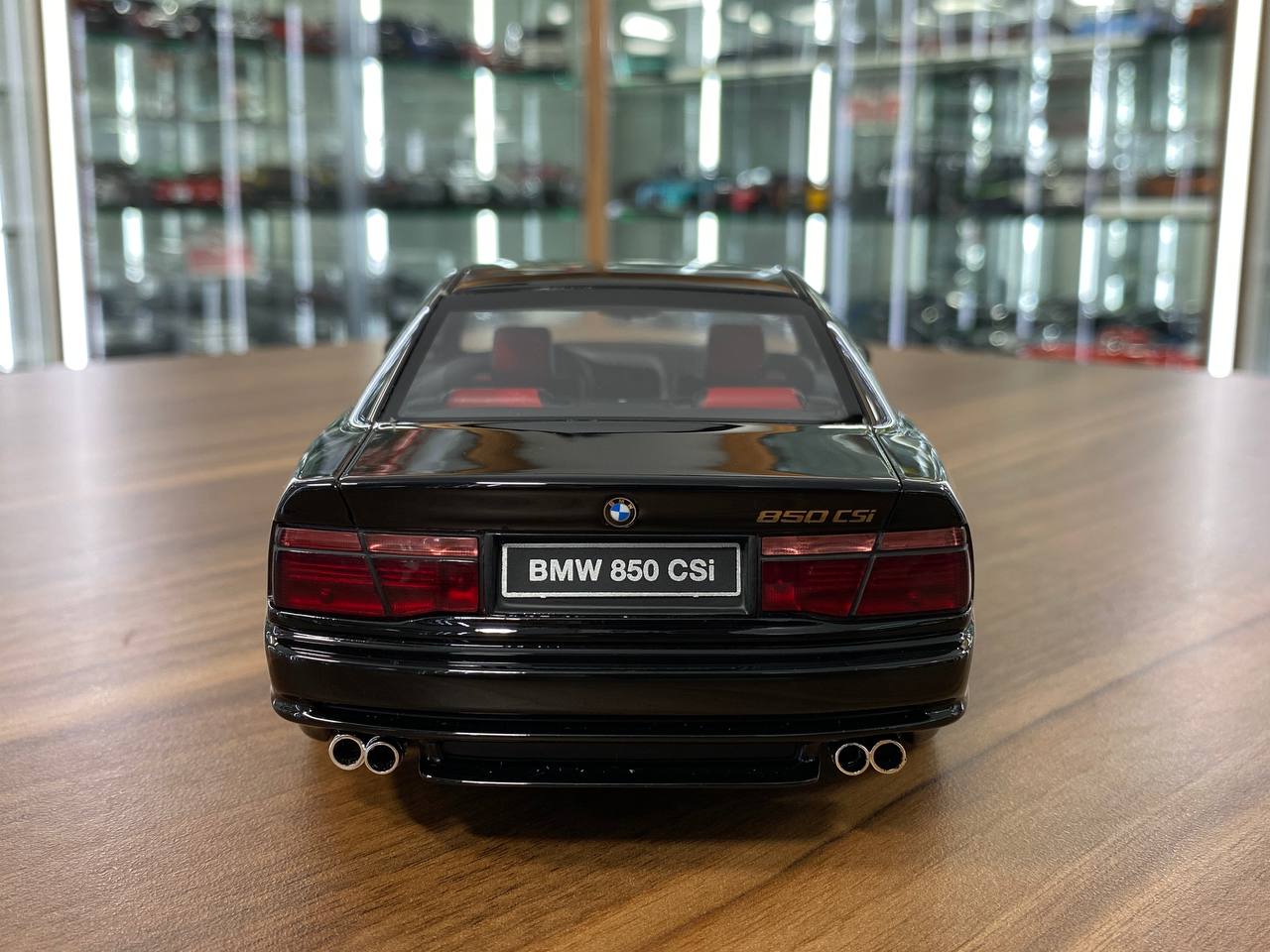 1/18 Resin Otto Mobile BMW 850 CSI E31 1990 black Limited 1500 pcs
