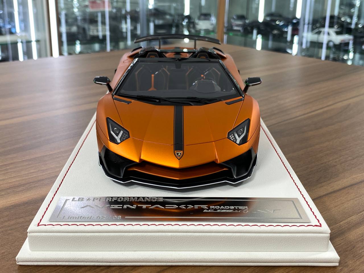 1/18 Davis & Giovanni Lamborghini AVENTADOR LP 750-4 SV Roadster novitec Matt chrome orange, black stripe Limited 8 pcs