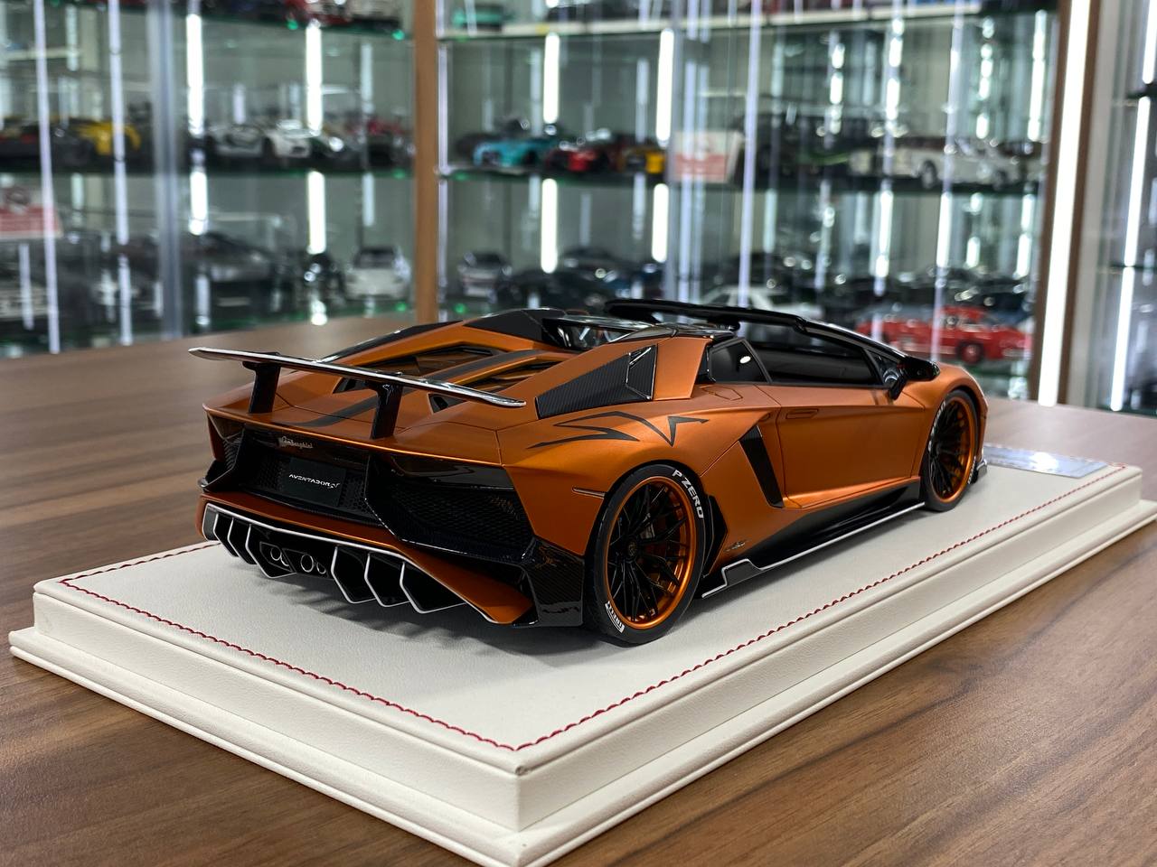 1/18 Davis & Giovanni Lamborghini AVENTADOR LP 750-4 SV Roadster novitec Matt chrome orange, black stripe Limited 8 pcs