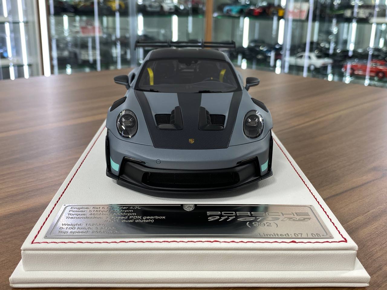 1/18 Resin model Davis & Giovanni Porsche 911 GT3 RS (992) Maty grey, turquoise livery Limited- 8 pcs