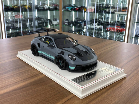 1/18 Resin model Davis & Giovanni Porsche 911 GT3 RS (992) Maty grey, turquoise livery Limited- 8 pcs