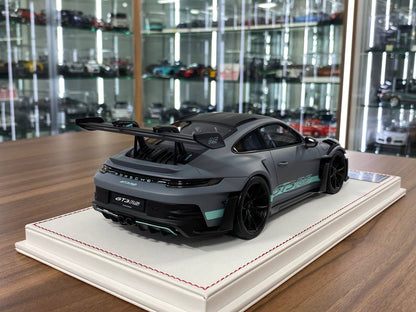 1/18 Resin model Davis & Giovanni Porsche 911 GT3 RS (992) Maty grey, turquoise livery Limited- 8 pcs