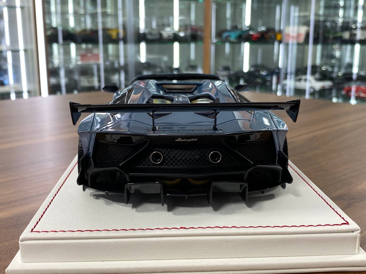1/18 Resin model Davis & Giovanni Lamborghini AVENTADOR LP 720-4 2.0 Roadster LB Performance Azul Plateado, carbon bonnet Limited 8 pcs