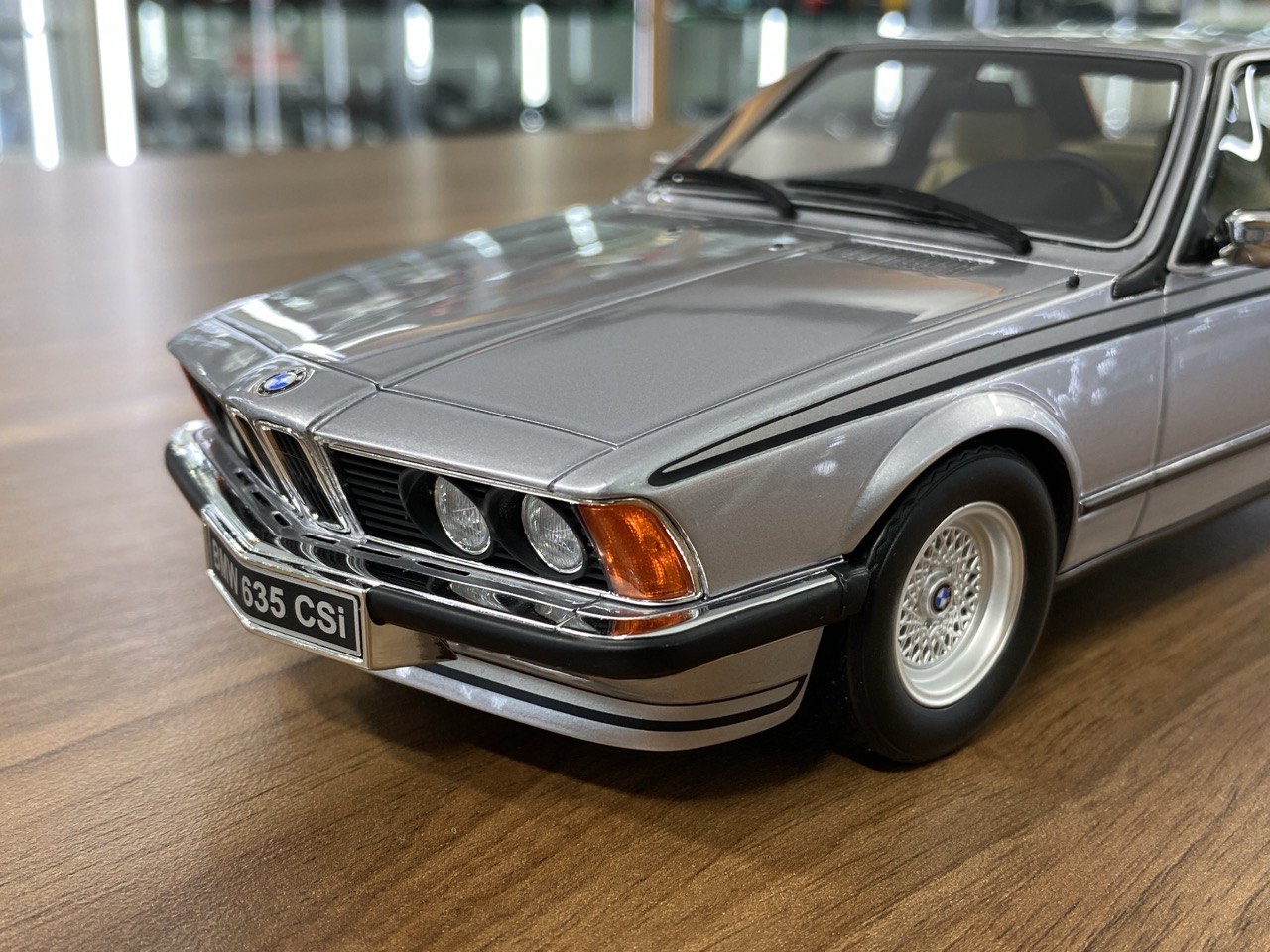 1/18 Resin Otto Mobile BMW 635 CSI (E24) 1982 Polaris Silver Limited 2000 pcs