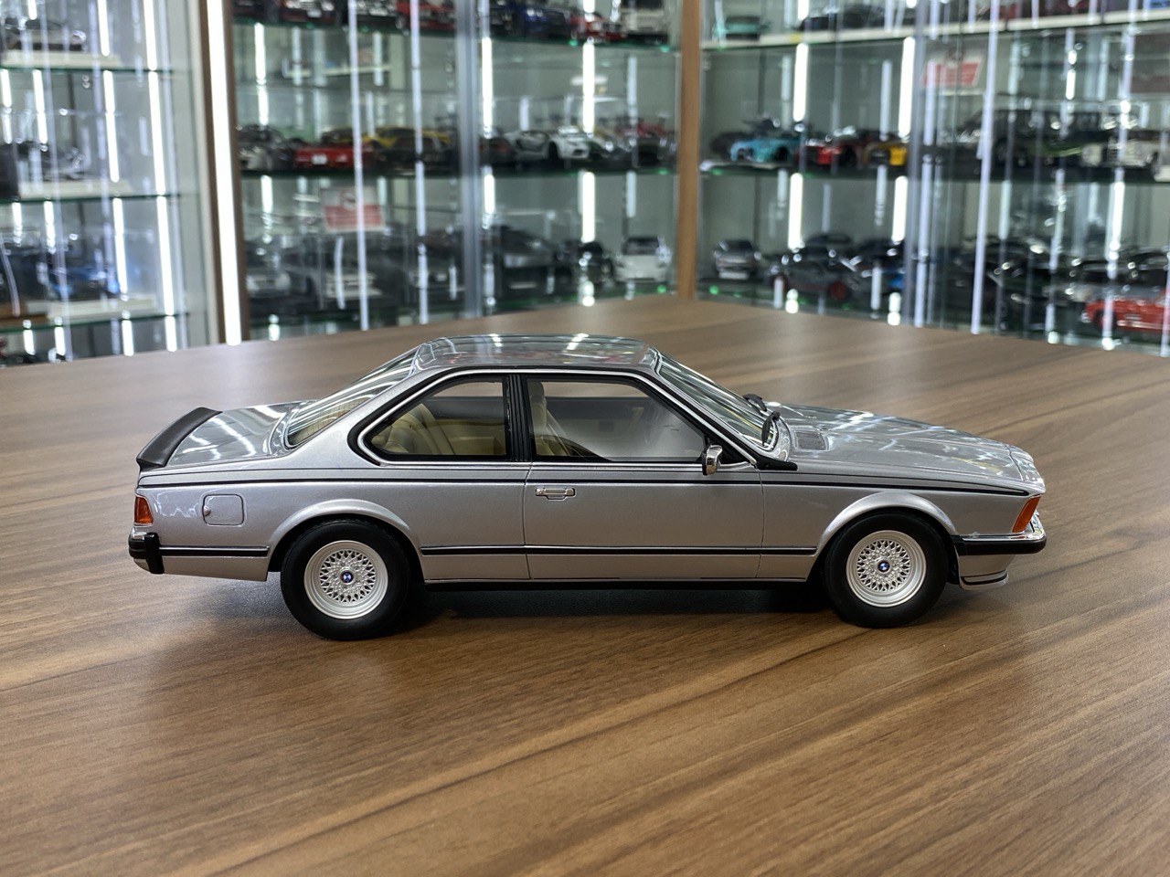 1/18 Resin Otto Mobile BMW 635 CSI (E24) 1982 Polaris Silver Limited 2000 pcs