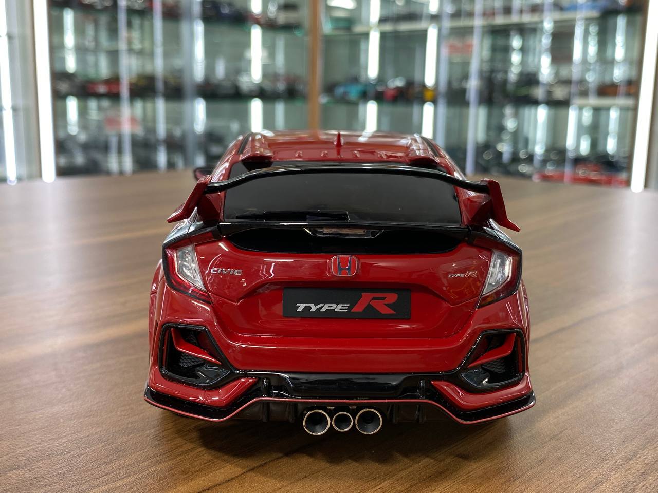 1/18 Resin Otto Mobile Honda Civic Type R GT (FK8) Red Limited 2500 pcs