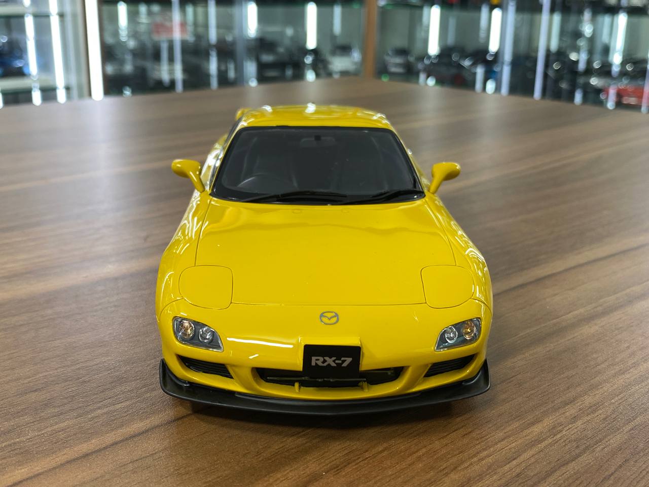 1/18 Resin - Mazda RX-7 FD Type R Bathurst R by Otto Mobile