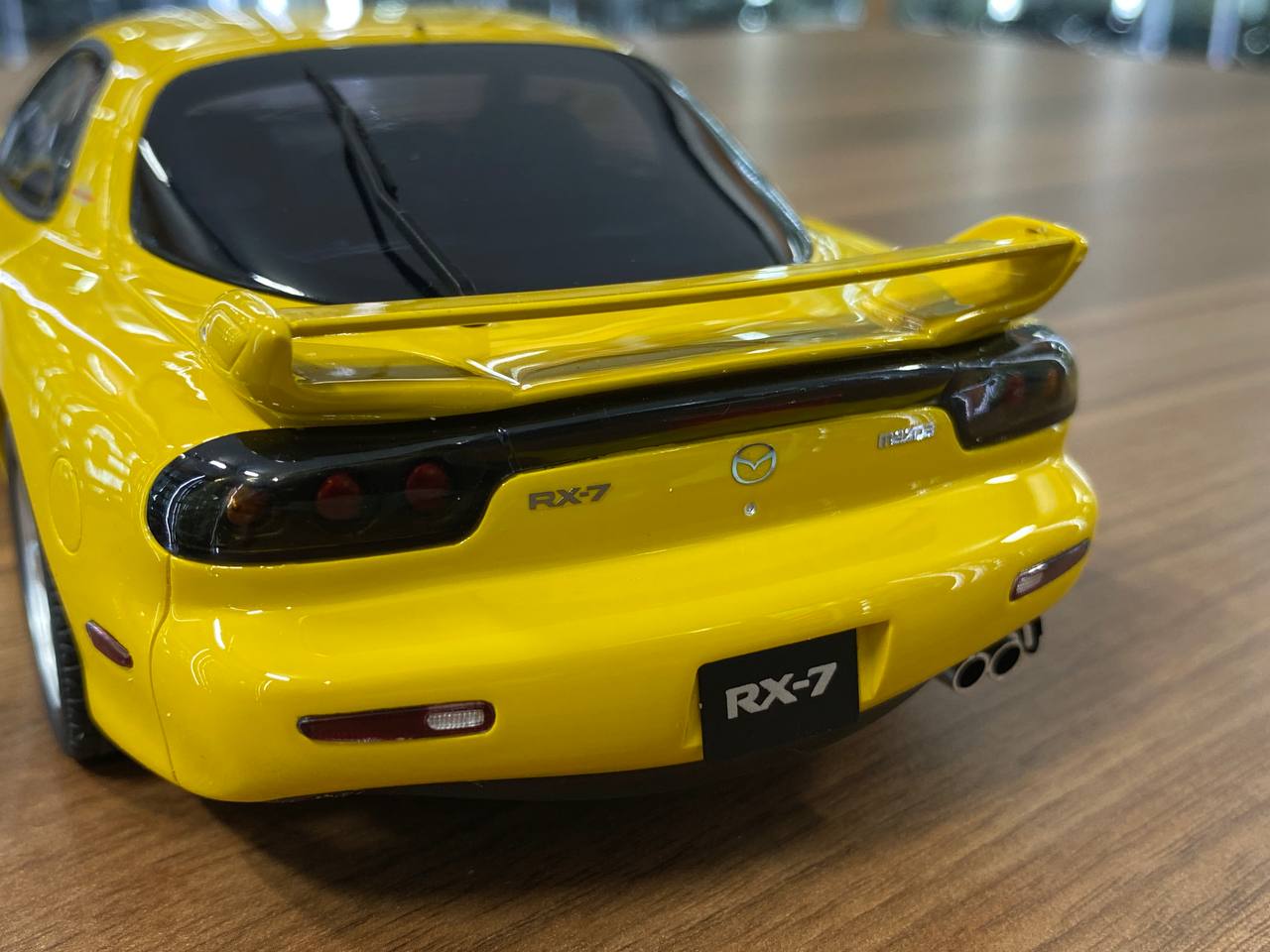 1/18 Resin - Mazda RX-7 FD Type R Bathurst R by Otto Mobile