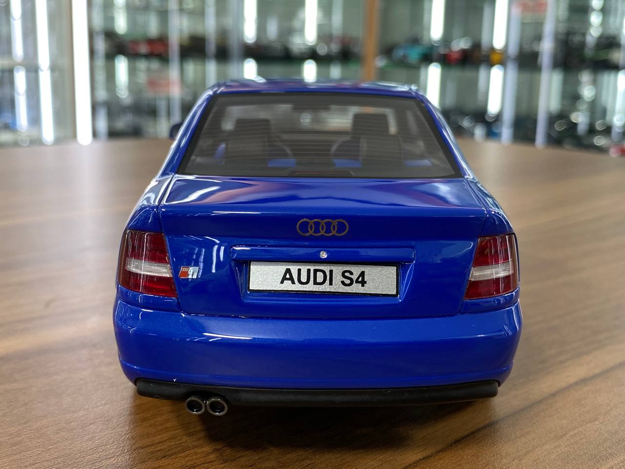 1/18 Resin Otto Mobile Audi S4 (B5) 2.7 Biturbo 1997 Blue Limited 3000 pcs