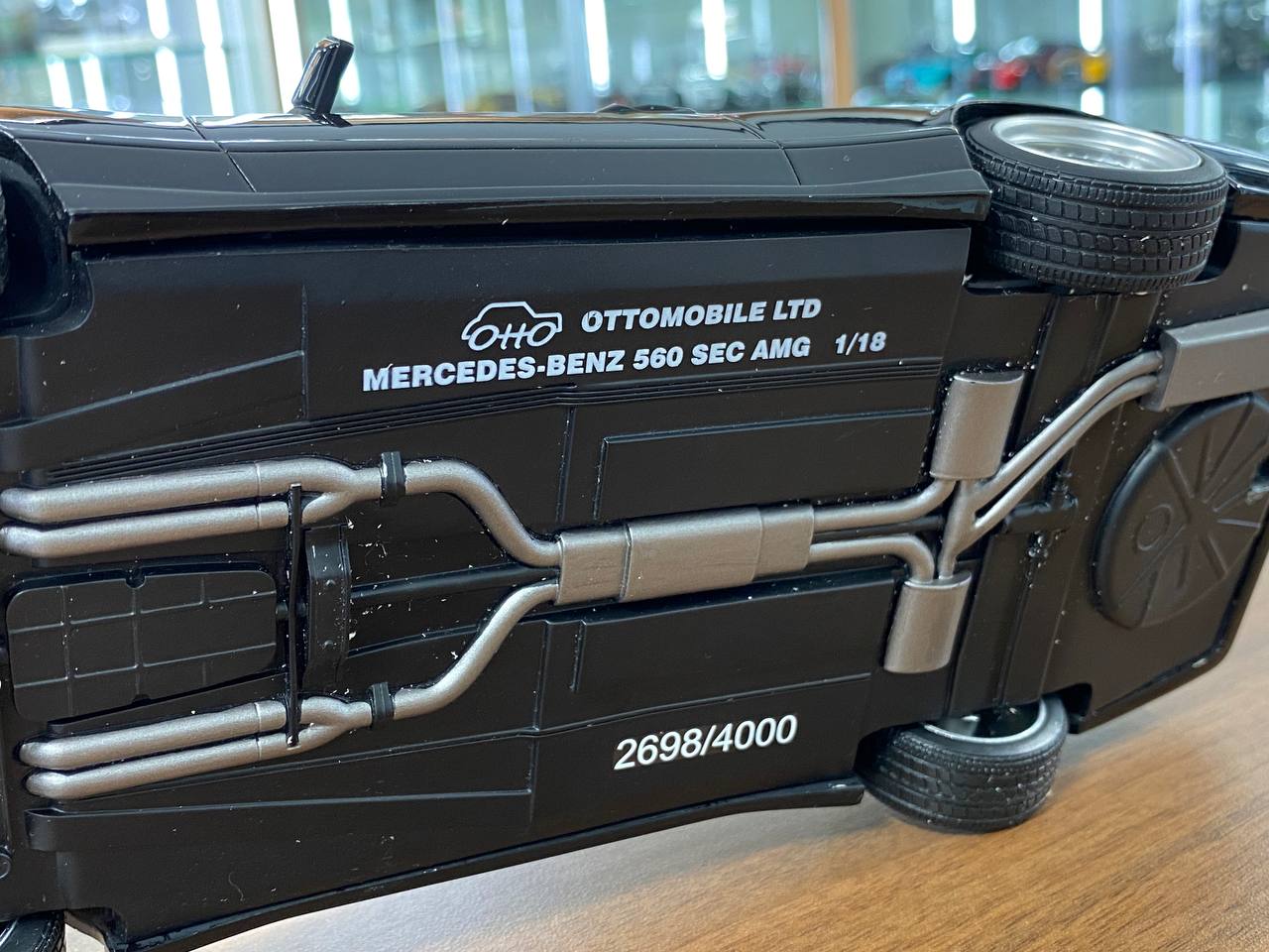 1/18 Resin Otto Mobile Mercedes Benz 560 SEC AMG (W126) 1987 Black Limited 4000 pcs