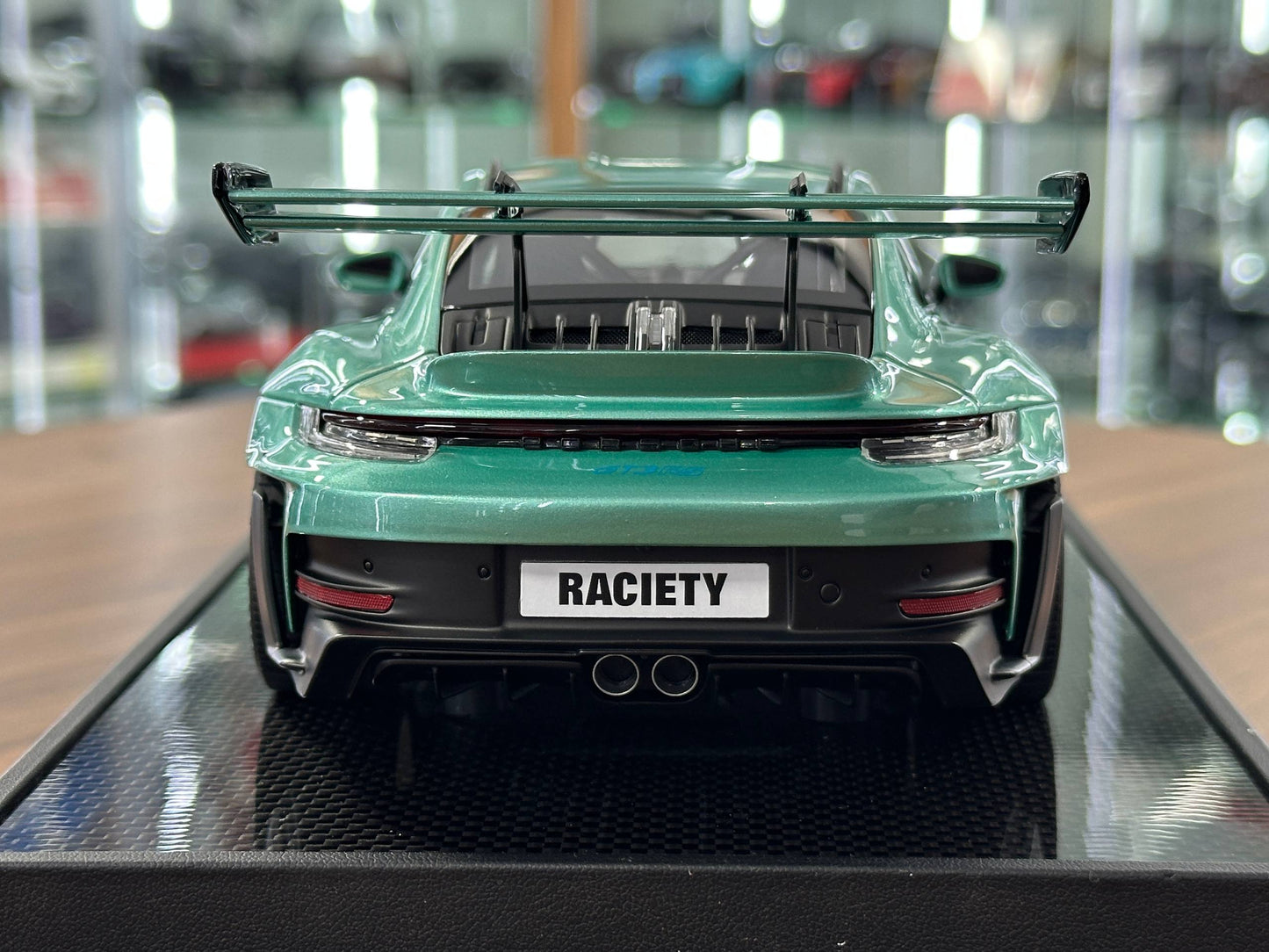 1/18 Resin Model  – Porsche 911 GT3 RS (992.1) in Tiffany – (Timothy & Pierre)
