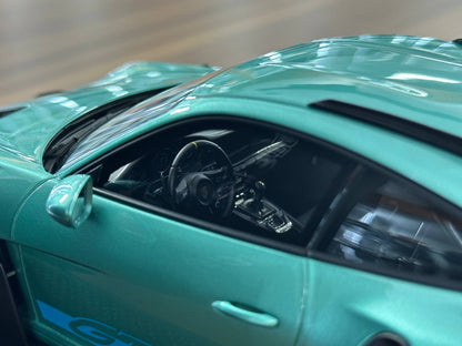 1/18 Resin Model  – Porsche 911 GT3 RS (992.1) in Tiffany – (Timothy & Pierre)