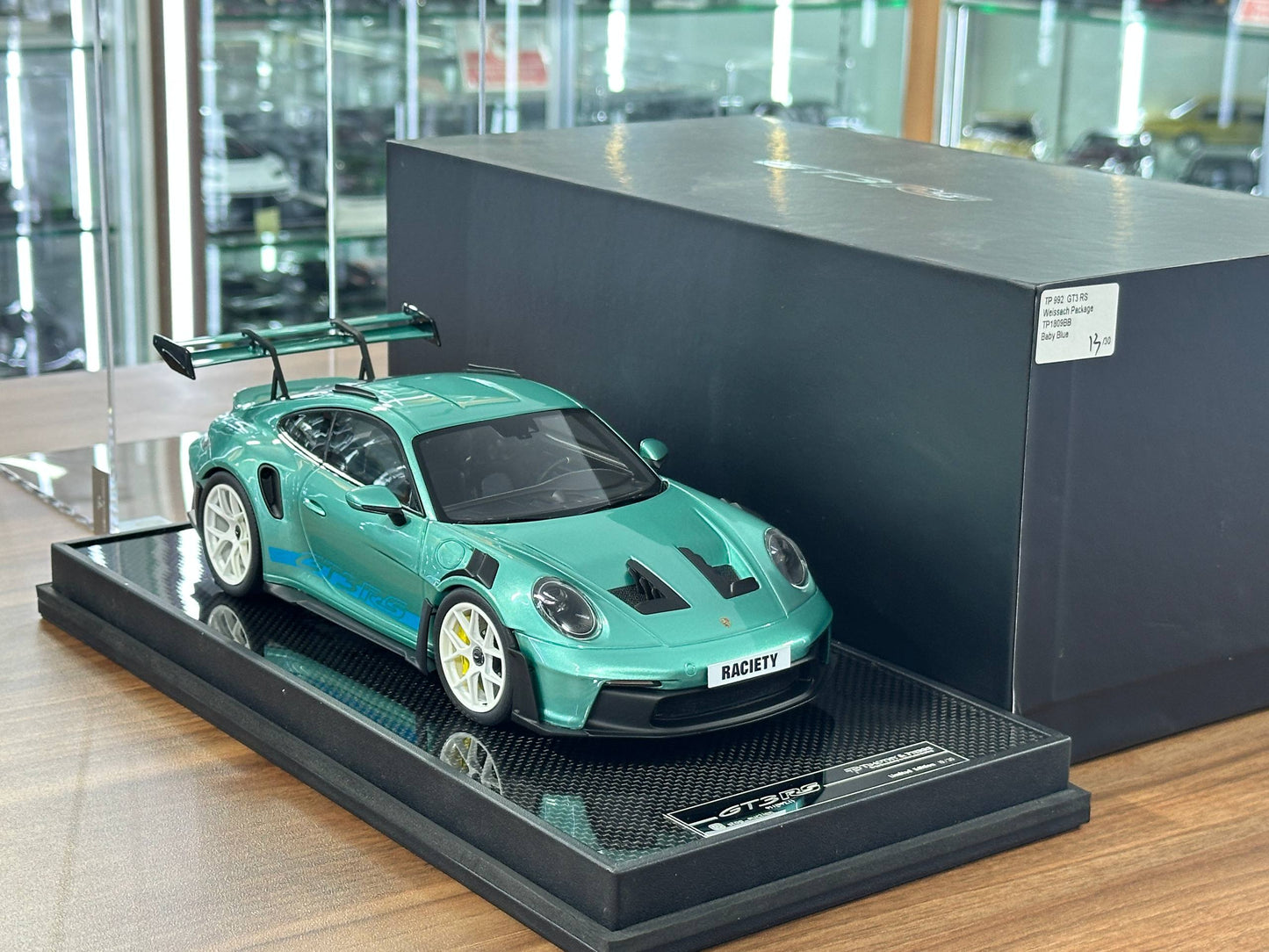 1/18 Resin Model  – Porsche 911 GT3 RS (992.1) in Tiffany – (Timothy & Pierre)