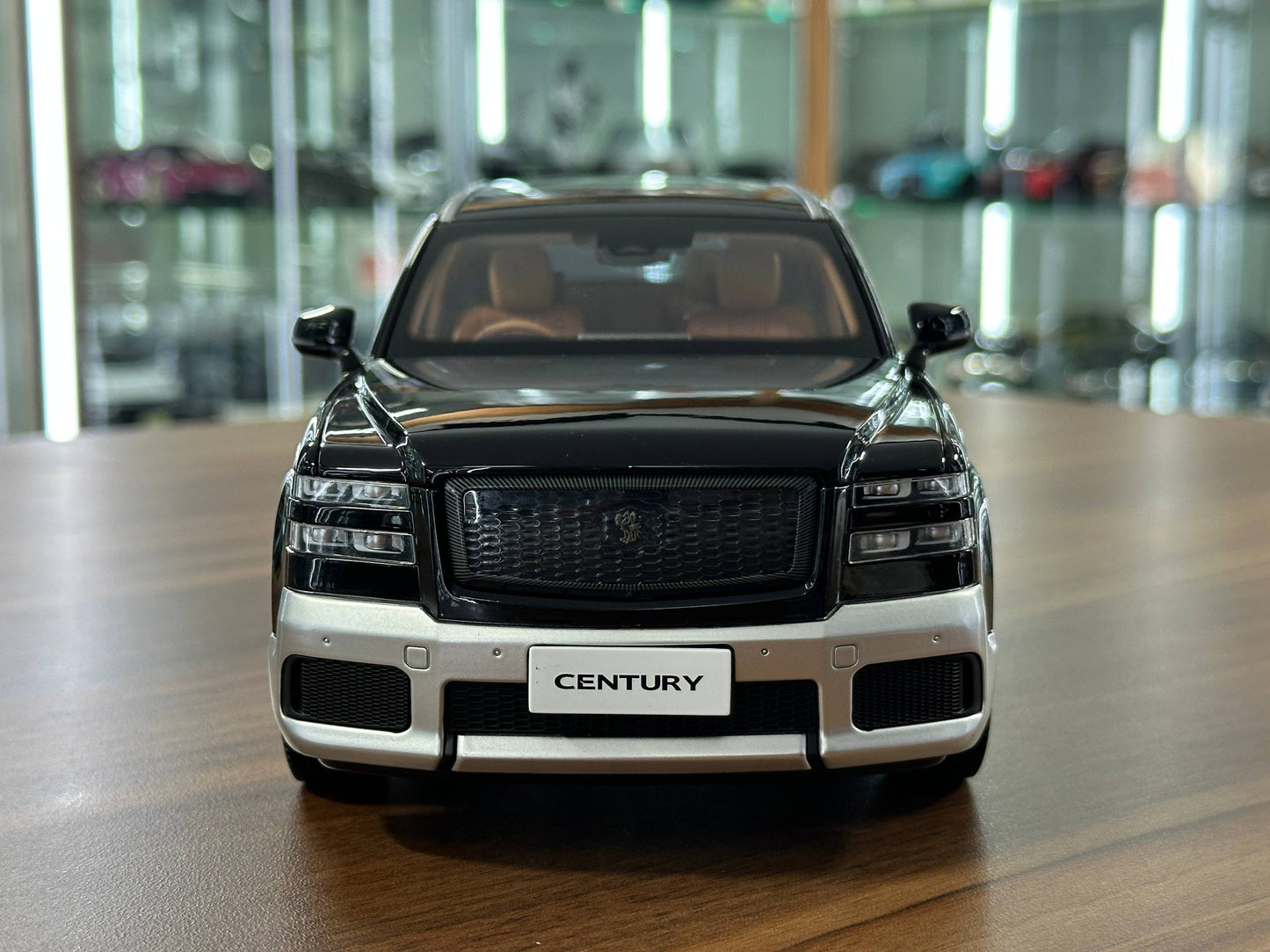 1/18 Diecast Model Toyota Century SUV 2023 in Black / Silver – (Almost Real)