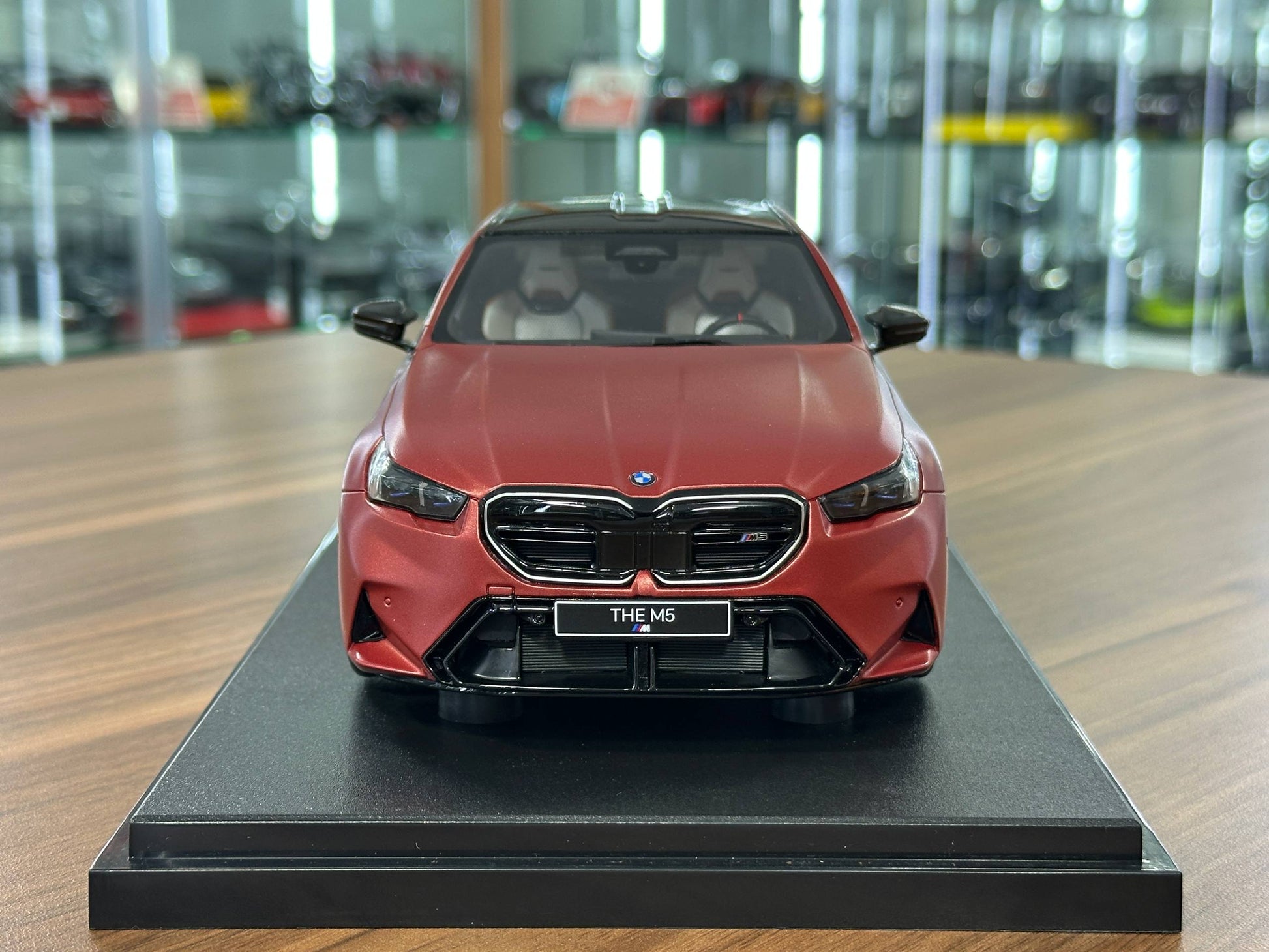 GT Spirit BMW M5 G90 2025 Saloon – Matt Red (1:18 Resin)