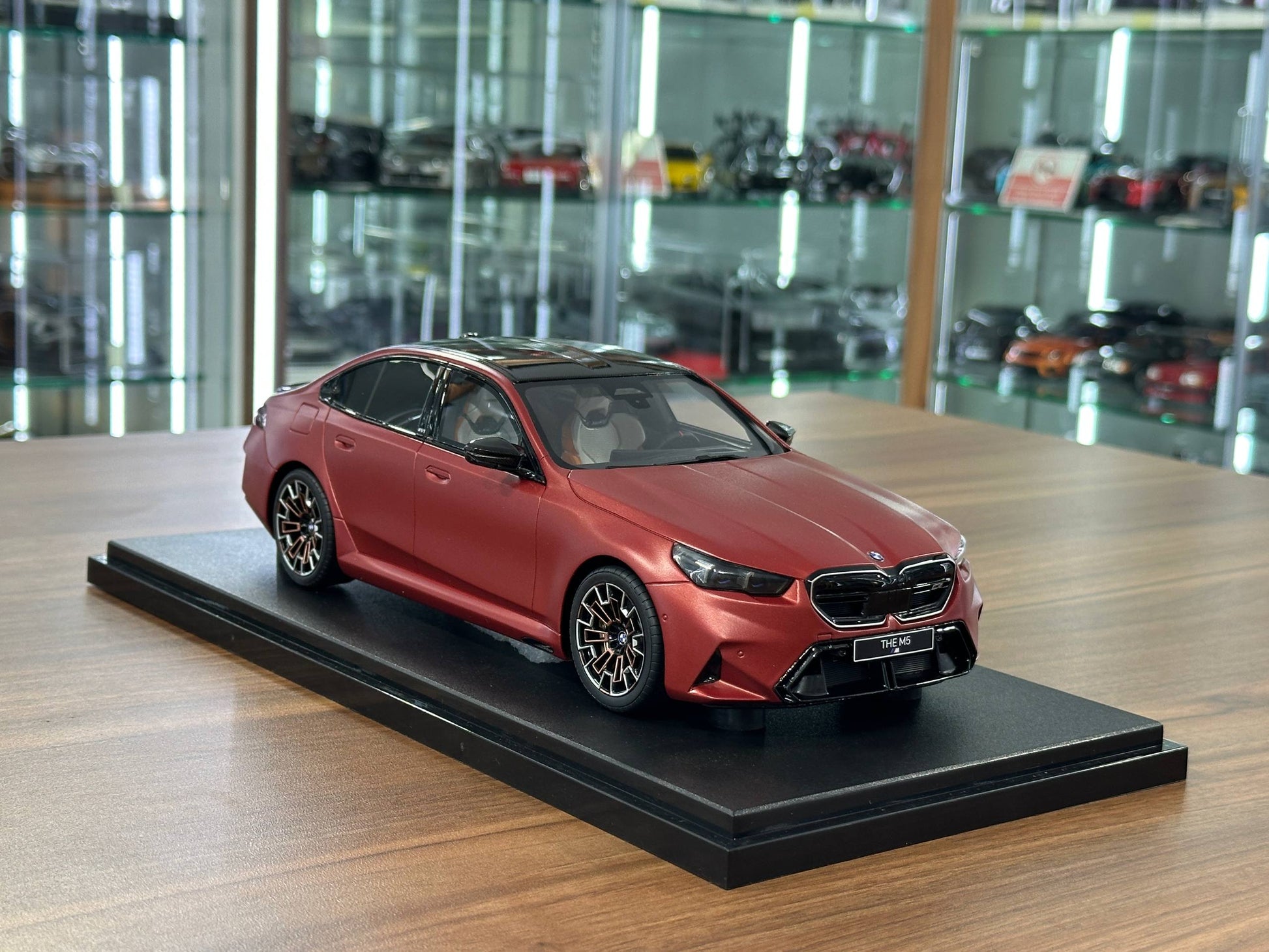 GT Spirit BMW M5 G90 2025 Saloon – Matt Red (1:18 Resin)