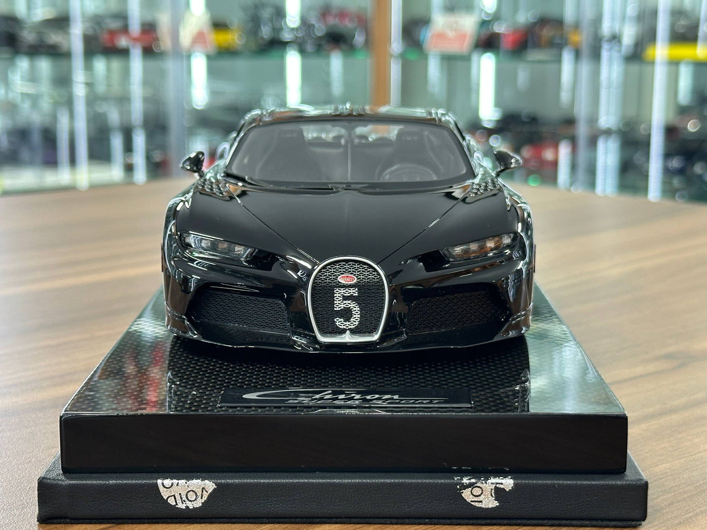 1:18 Resin MR Collection Bugatti Chiron Super Sport – Nocturne Black Limited to 99 pcs