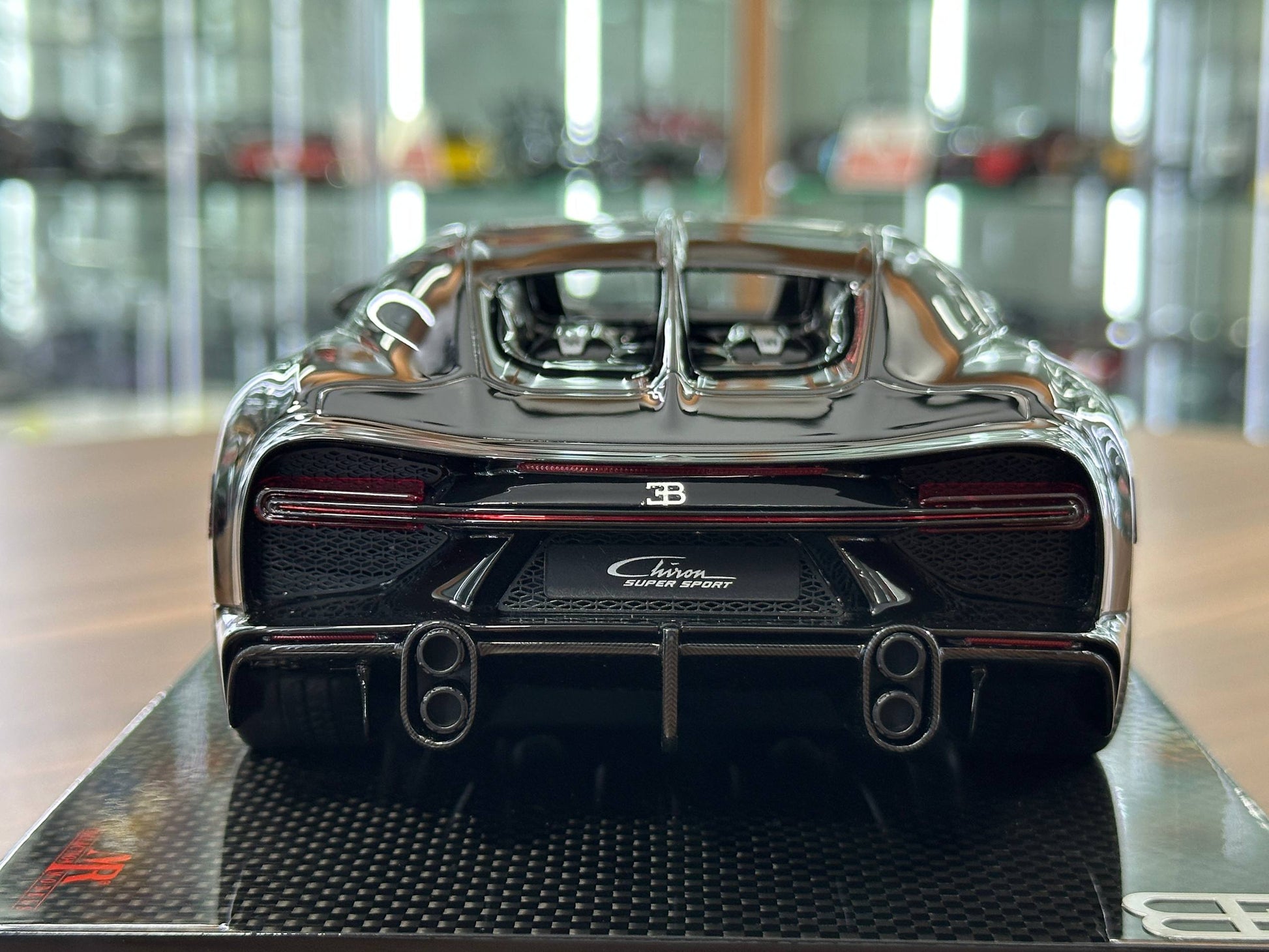 1:18 Resin MR Collection Bugatti Chiron Super Sport – Nocturne Black Limited to 99 pcs