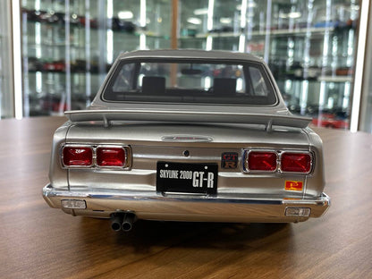 1/18 Resin Otto Mobile Nissan Skyline 2000 GT-R  in Silver Limited 2000 pcs