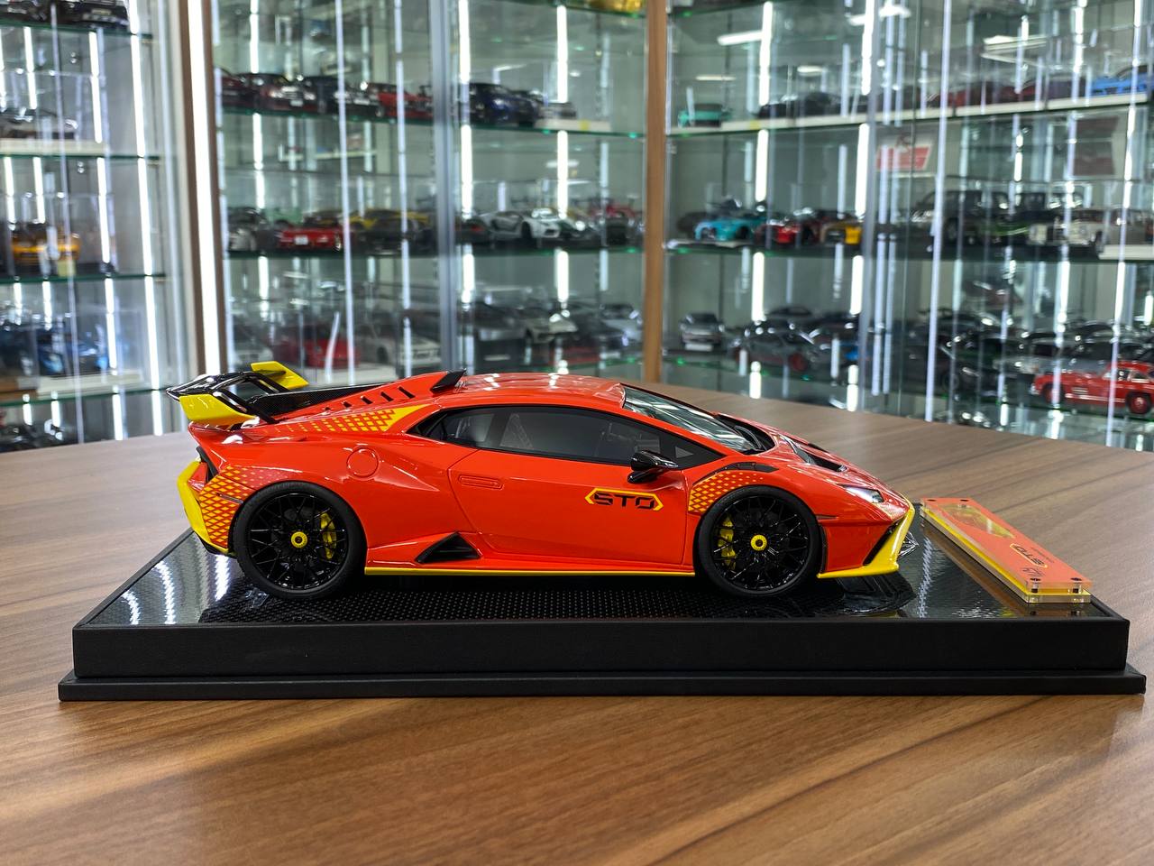 1/18 Resin IVY Vertue Models Lamborghini Huracan STO Arancio Xanto / Giallo Telemaco Limited 15 pcs