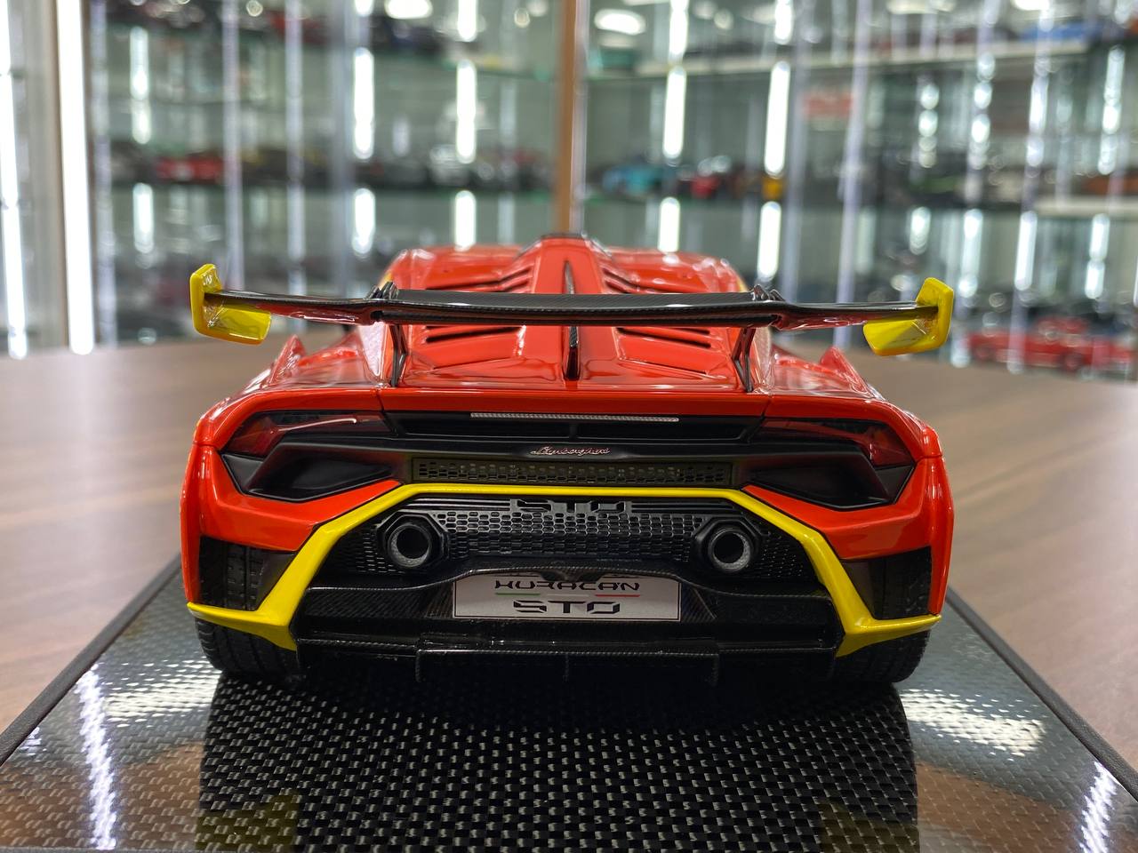 1/18 Resin IVY Vertue Models Lamborghini Huracan STO Arancio Xanto / Giallo Telemaco Limited 15 pcs