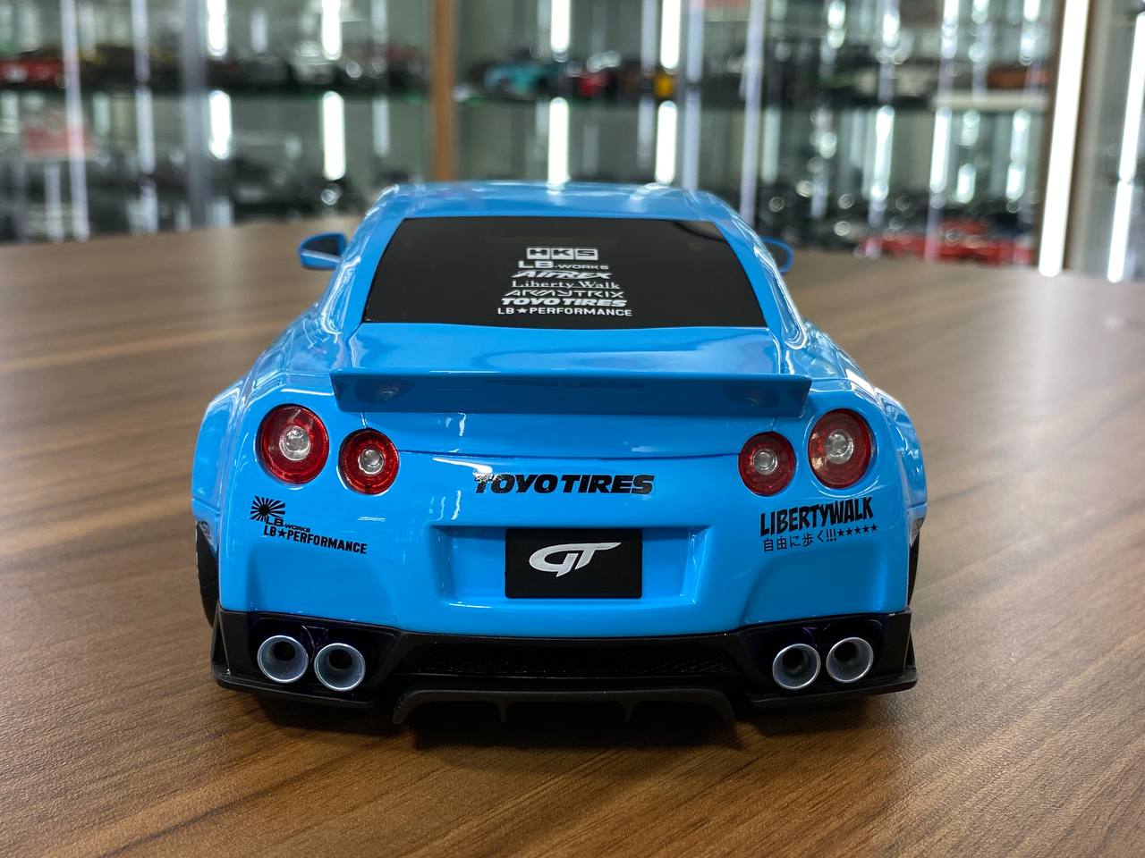 1/18 Resin GT Spirit Nissan GT-R R35 Library Walk body kit Baby blue Limited 504 pcs