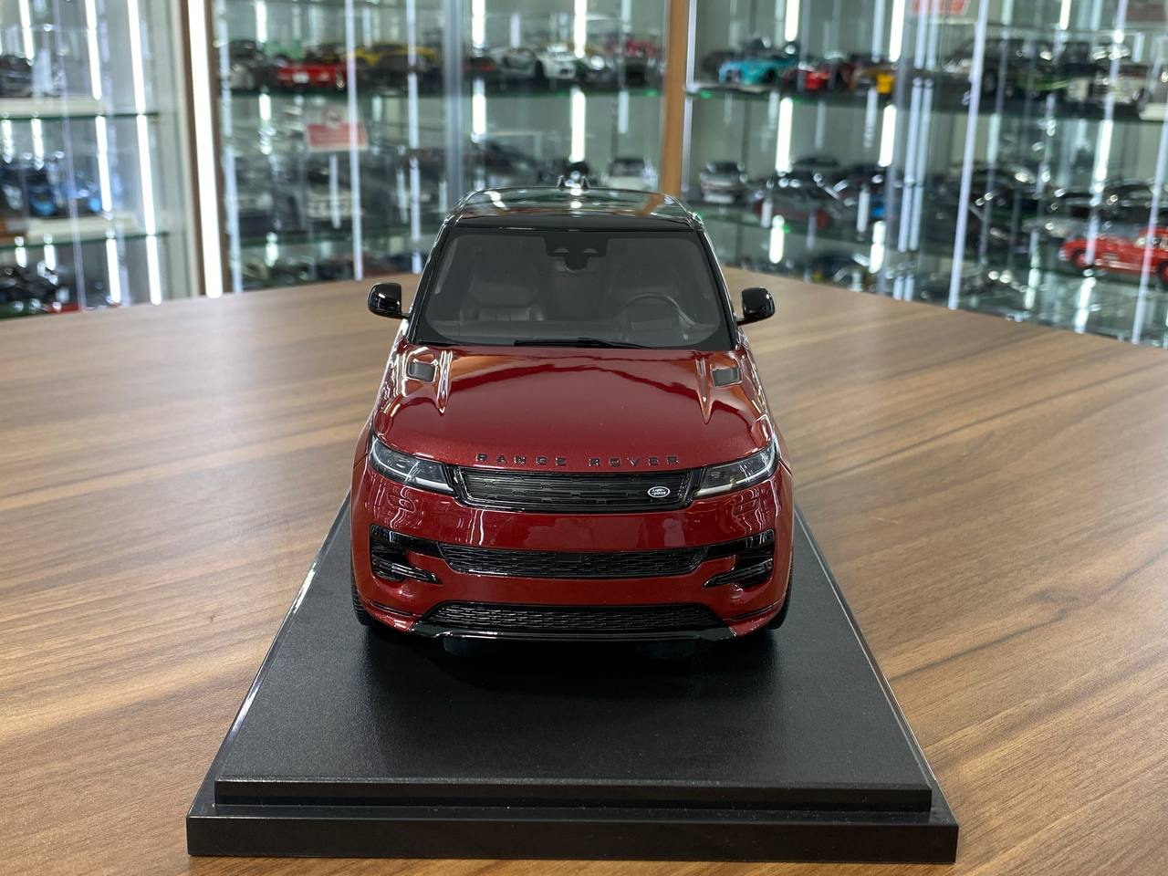 1/18 Resin GT Spirit Range Rover SPORT P510E 2022 Firenze Red Limited-999 pcs