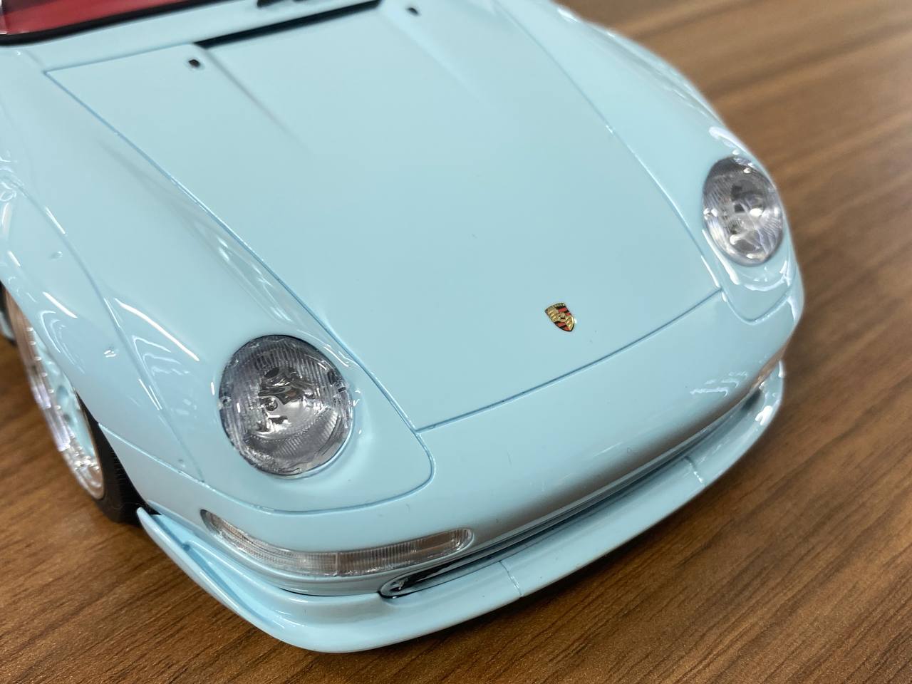 1/18 Resin GT Spirit Porsche 911 (993) GT 1996 light blue Limited 999 pcs