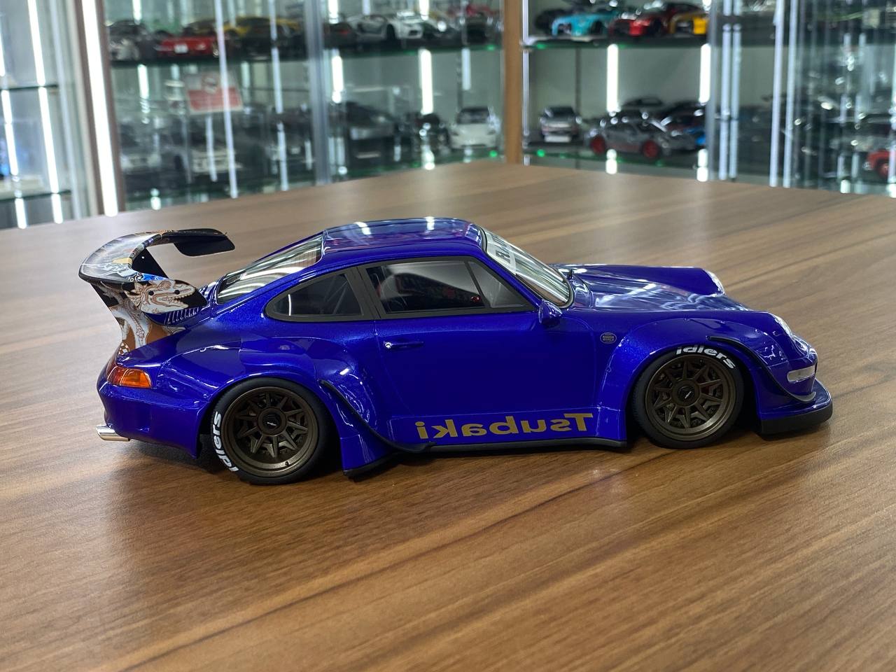 1/18 Resin GT Spirit PORSCHE 911 (993) RWB body kit Tsubaki 2019 Blue Limited 1400 pcs