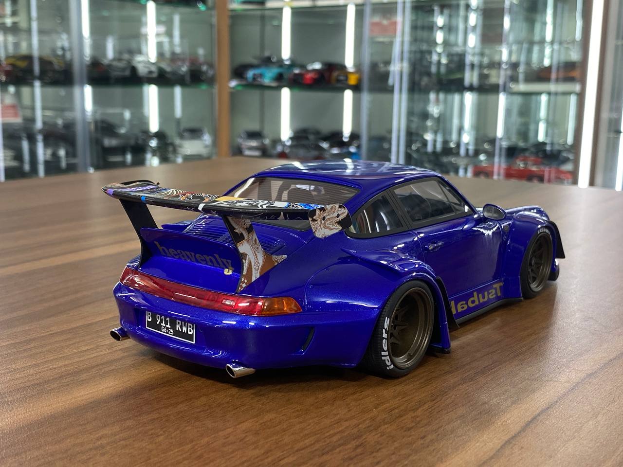 1/18 Resin GT Spirit PORSCHE 911 (993) RWB body kit Tsubaki 2019 Blue Limited 1400 pcs