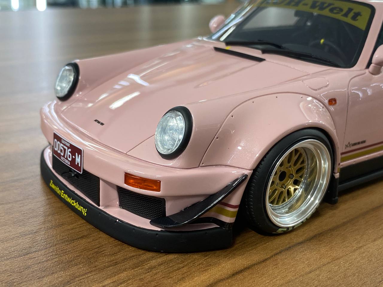 1/18 Resin GT Spirit PORSCHE 911 (964) RWB Body Kit 1992  Pink Limited 1700 pcs
