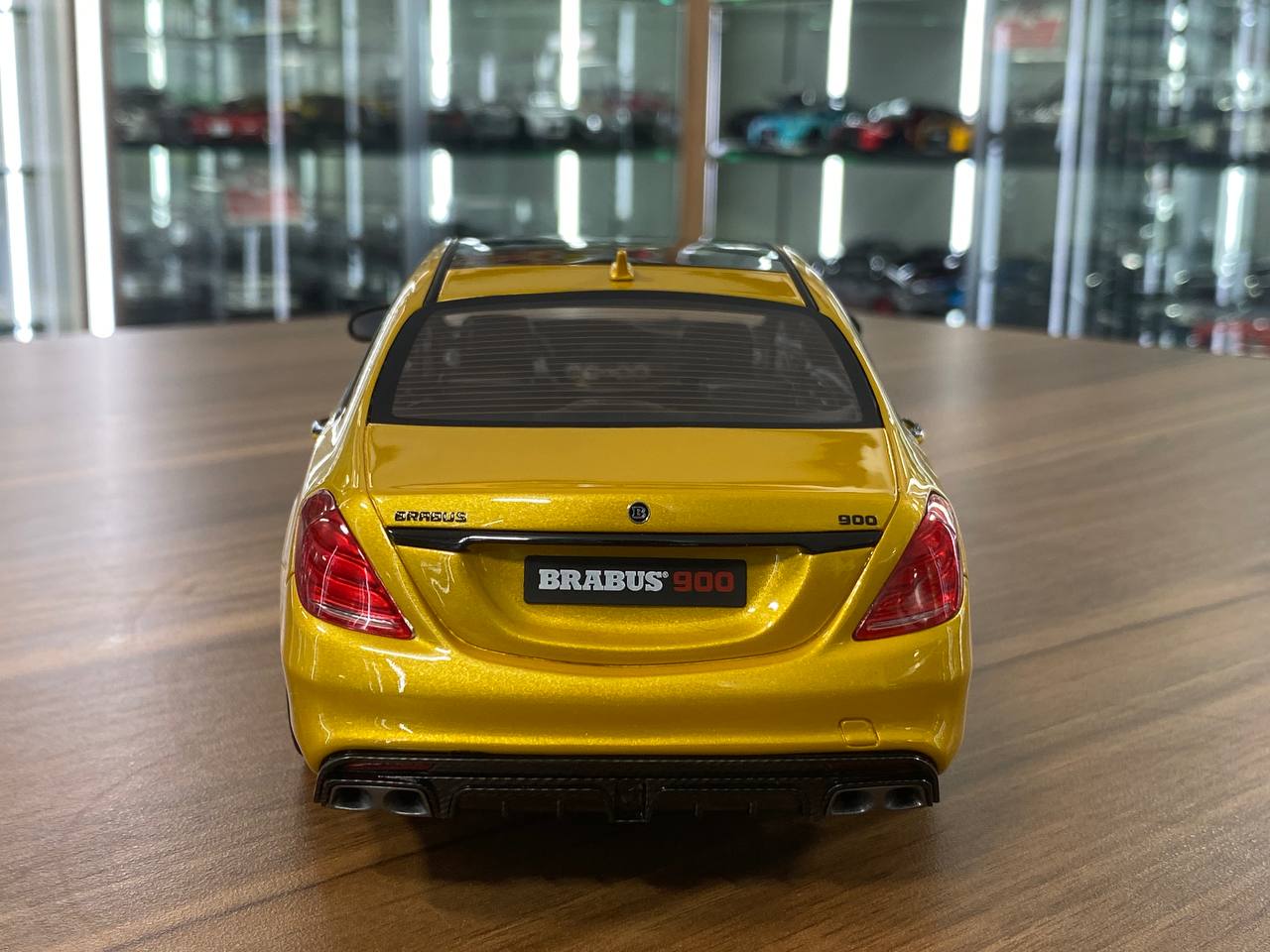 1/18 Resin GT Spirit Mercedes Benz S65 BRABUS Rocket 900 in Gold - Limited 504 pcs
