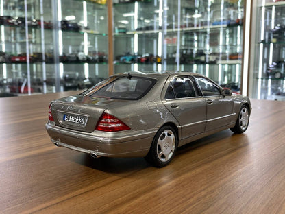 1/18 Diecast Mercedes-Benz S600 (W220, 2000–2005) – Norev Dealer Edition (Cubanite Silver, Full Opening)