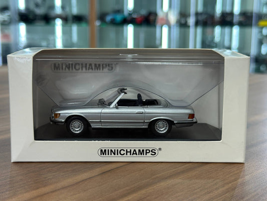 1/43 Diecast Model Mercedes-Benz 350 SL 1974 (Minichamps)