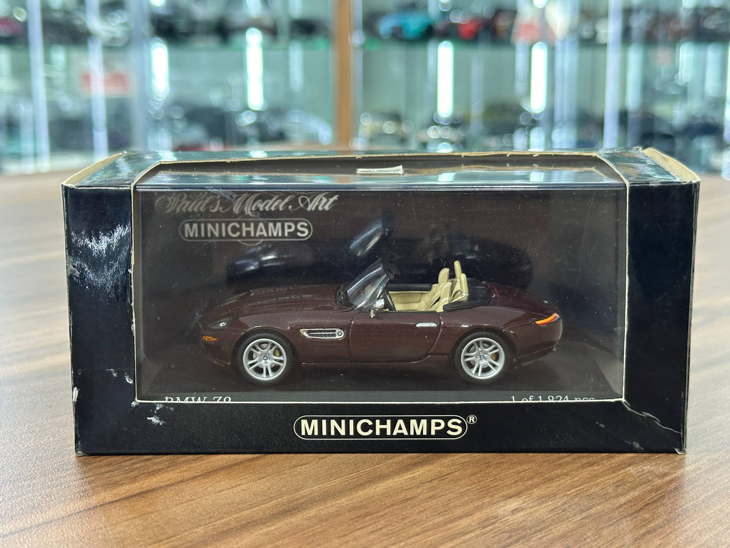 1/43 Diecast Model  BMW Z8 Cabriolet 1999 (Minichamps)