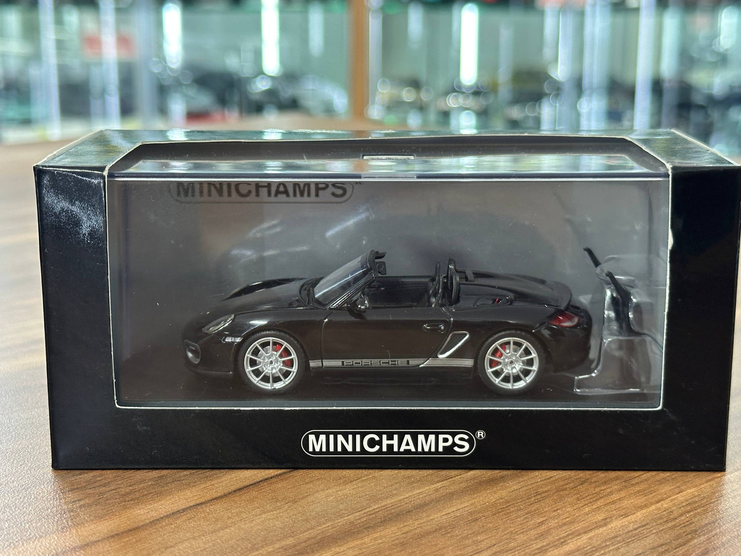 1/43 Diecast Model Porsche Boxster Spyder 2010 (Minichamps)