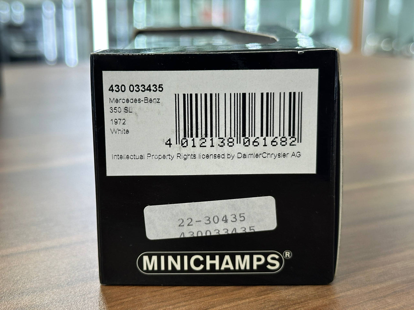 1/43 Diecast Model Mercedes-Benz 350 SL 1972 (Minichamps)