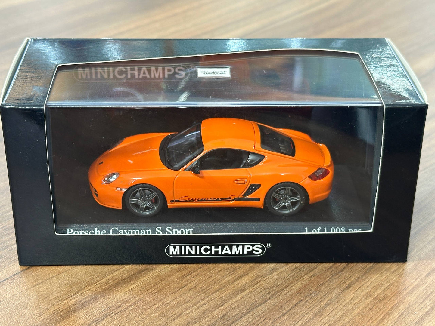 1/43 Diecast Model Porsche Cayman S Sport (987) 2008 (Minichamps)