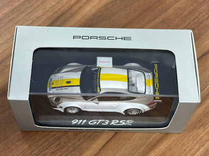 1/43 Diecast Model Porsche 911 GT3 RSR (Minichamps)