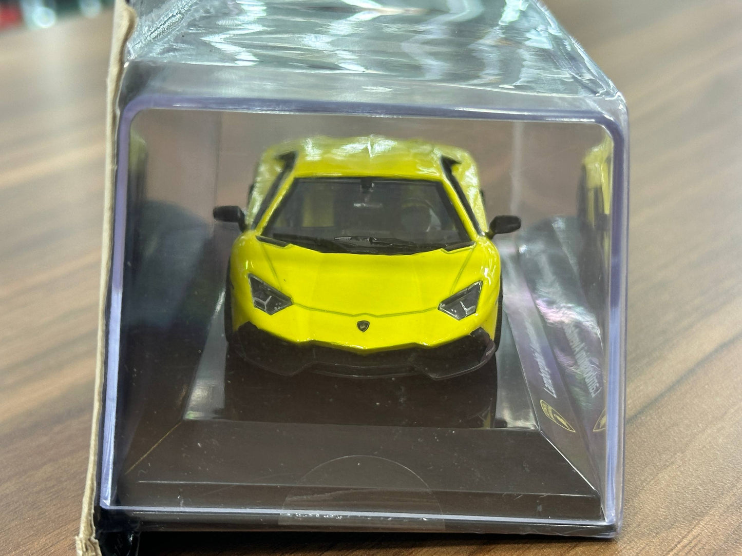 1/43 Diecast Model Lamborghini Aventador LP 720-4 50th Anniversary 2013 (Lamborghini Official)