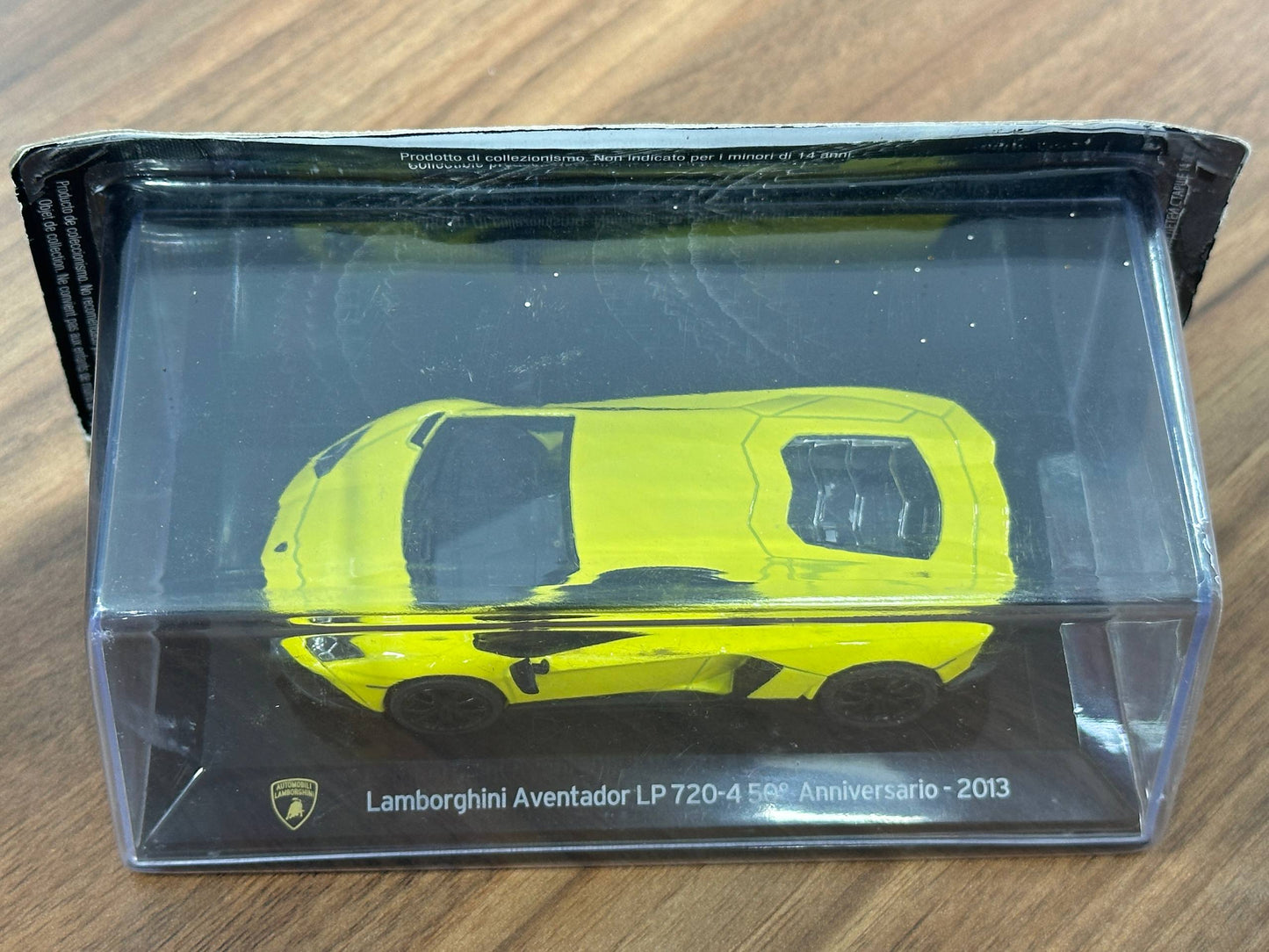 1/43 Diecast Model Lamborghini Aventador LP 720-4 50th Anniversary 2013 (Lamborghini Official)