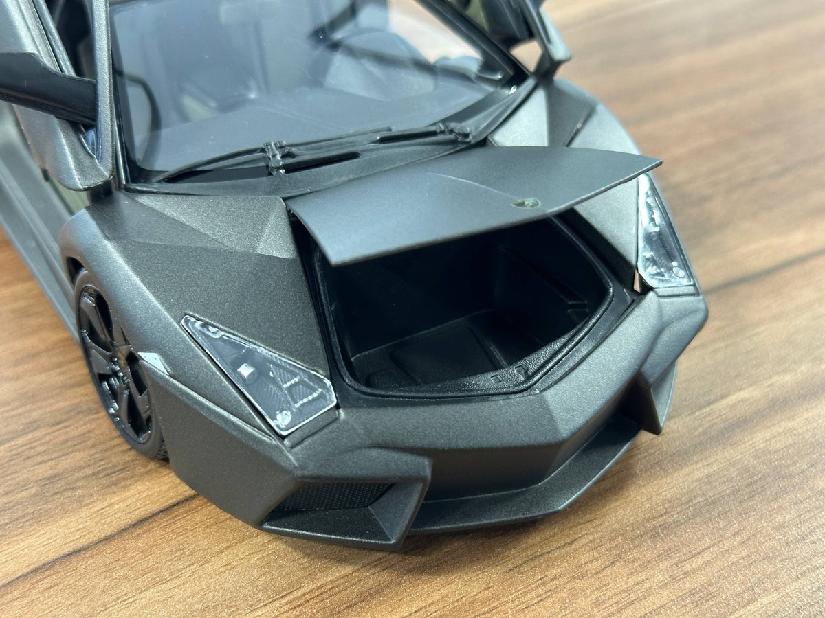 1:18 Bburago Lamborghini Reventón - Matt Grey